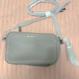 Michael Kors jet set Crossbody in gray new with tags